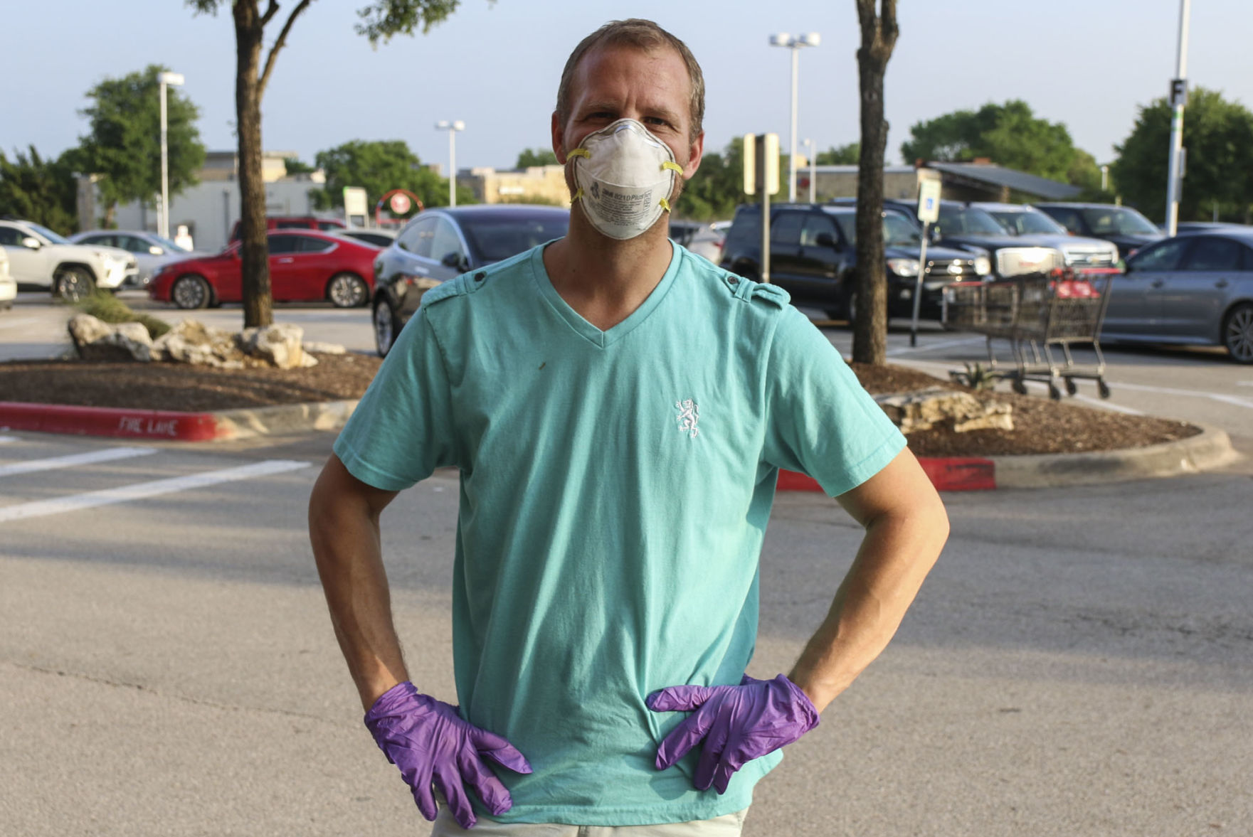 Man wearing mask and gloves
